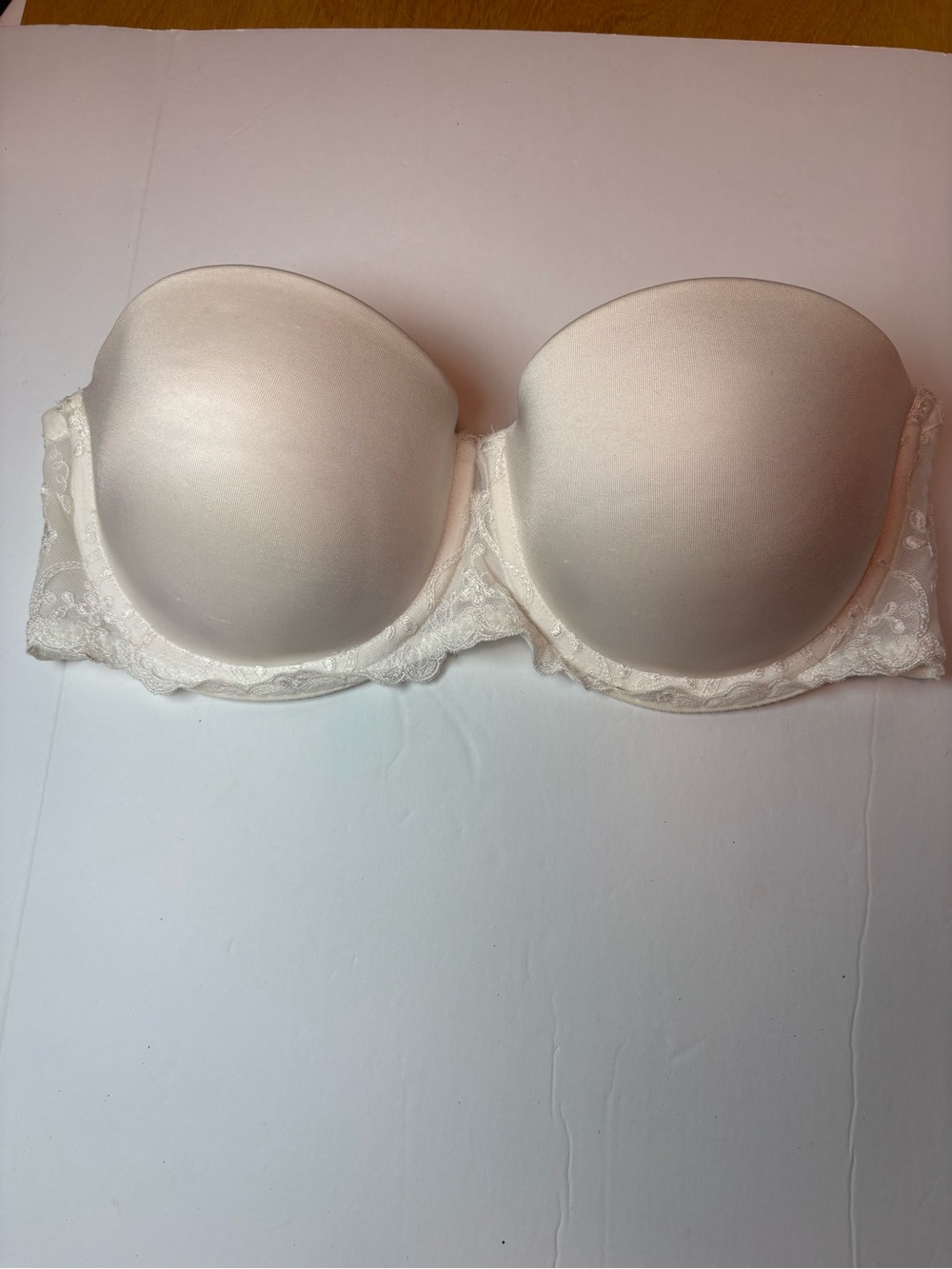 Wonderbra 7644 White Strapless 38C Lace